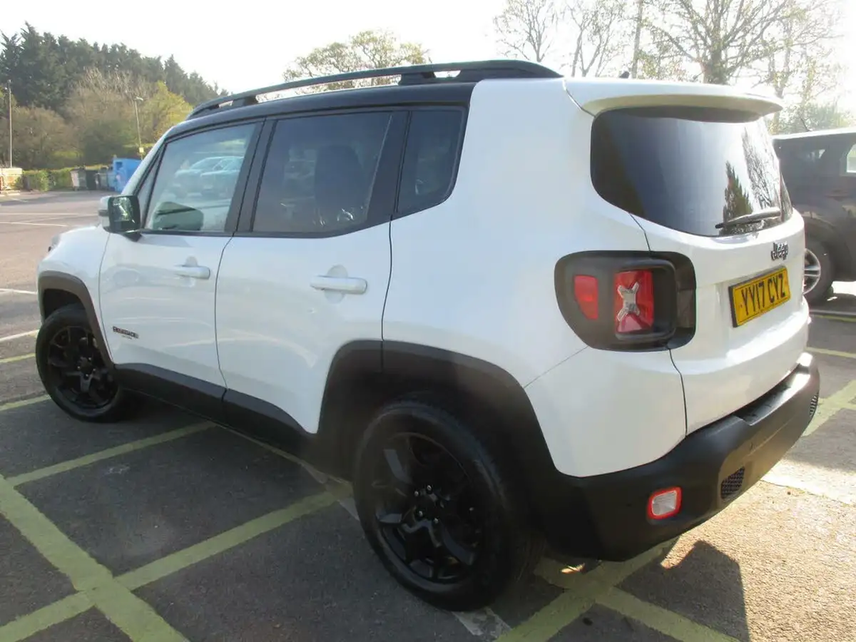 2017-jeep-renegade-14-multiair-ii-longitude-big-12