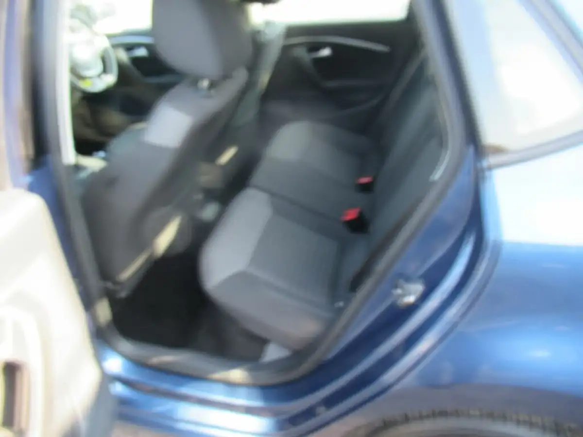 2015-volkswagen-polo-12-tsi-se-5d-big-12