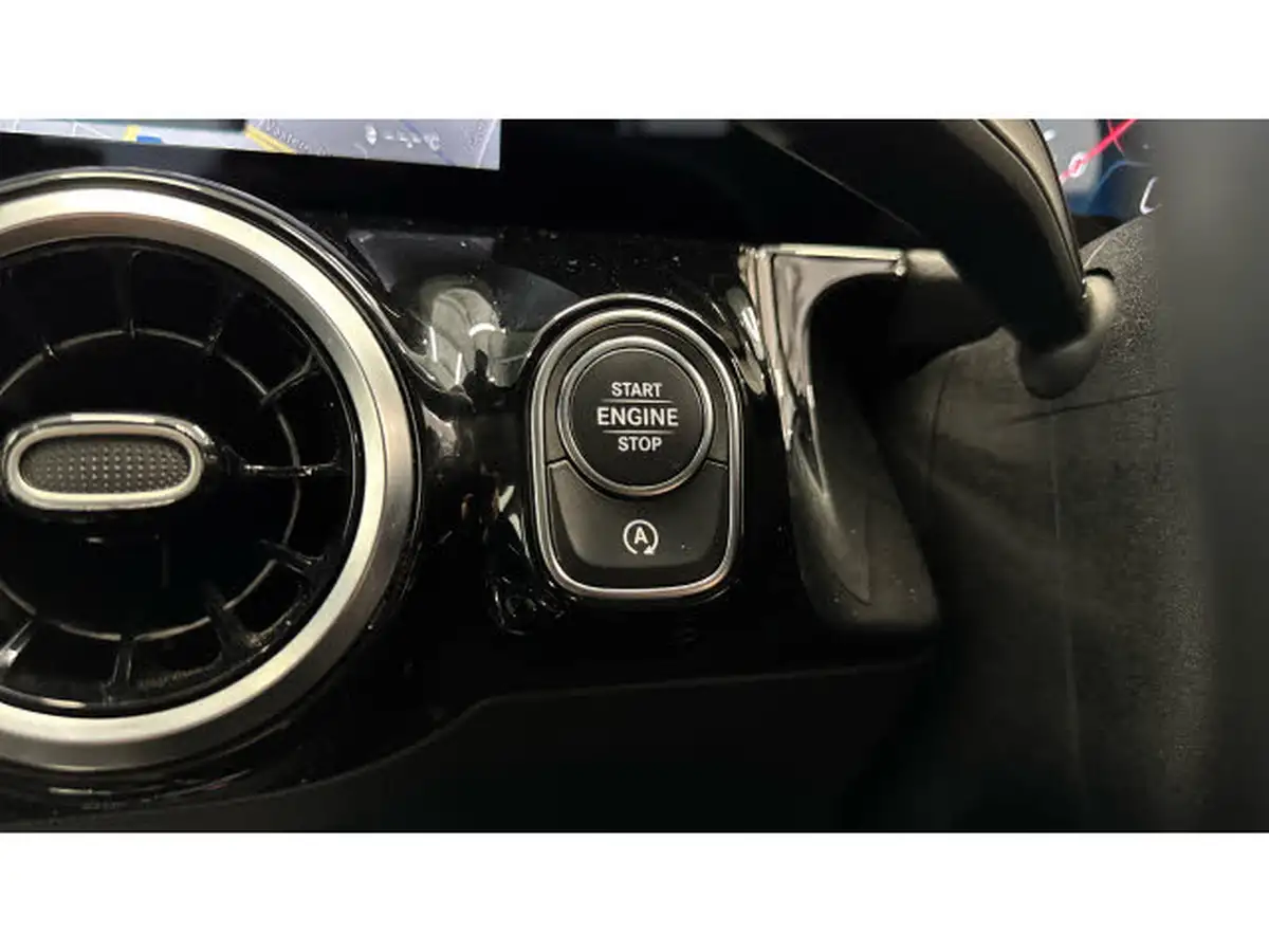 2023-mercedes-benz-gla-class-13-gla-200-sport-executive-station-wagon-big-31