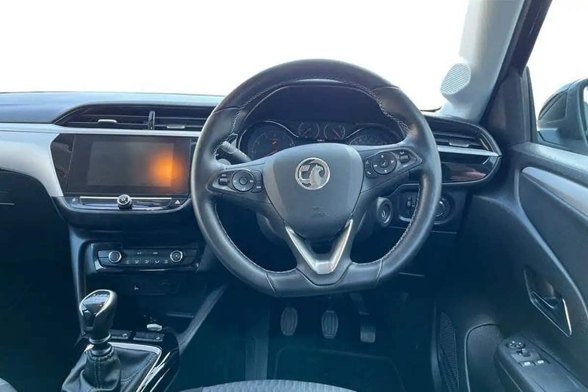2021-vauxhall-corsa-12-turbo-se-big-10
