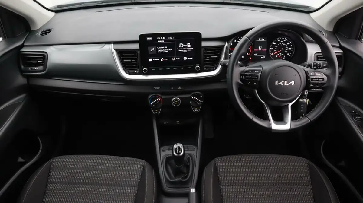 2023-kia-stonic-10-t-gdi-2-99bhp-big-13