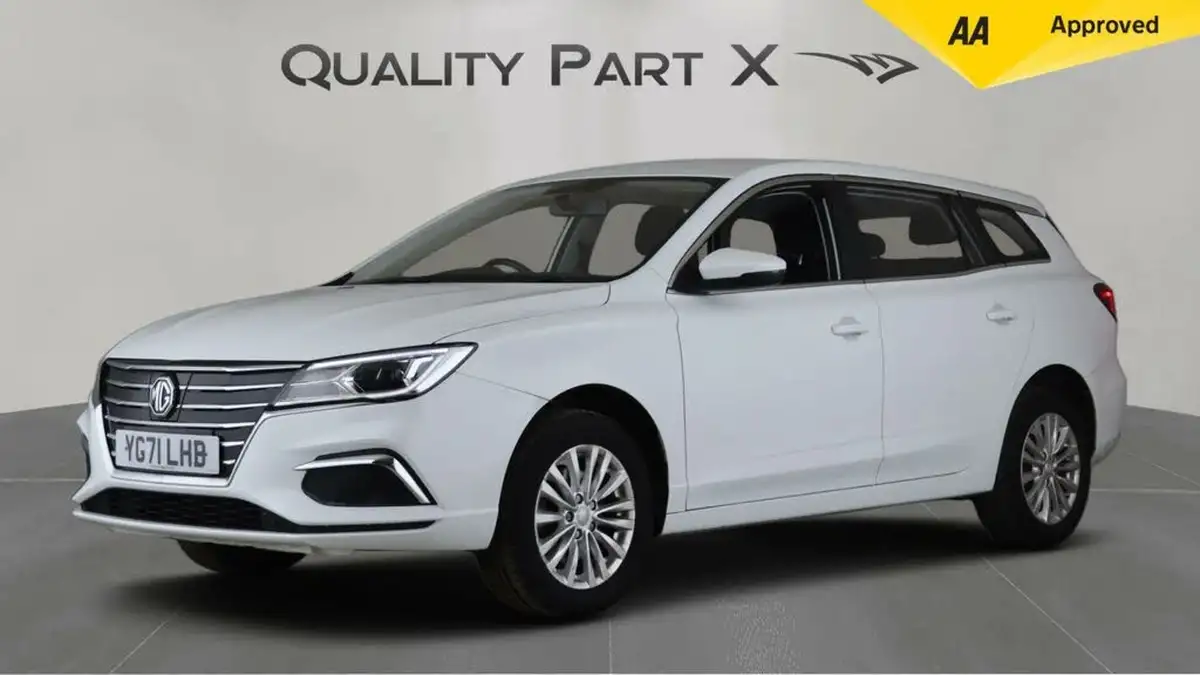 2021-mg-mg5-e-excite-ev-big-2