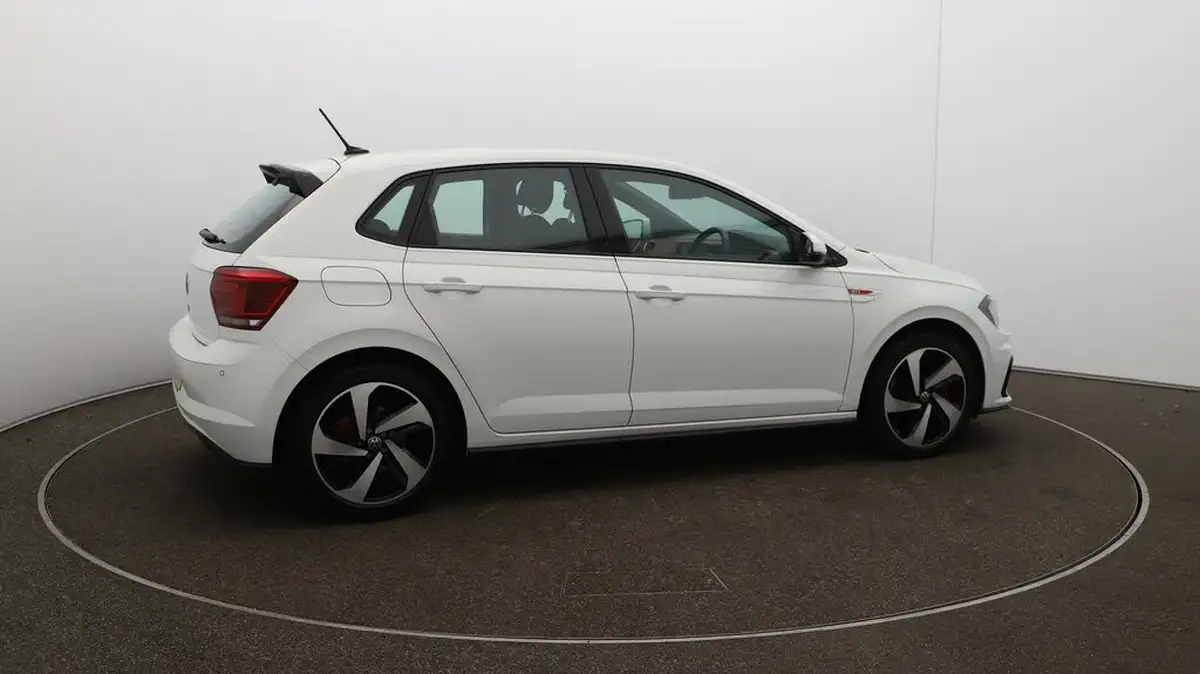 2021-volkswagen-polo-20-tsi-gti-big-43