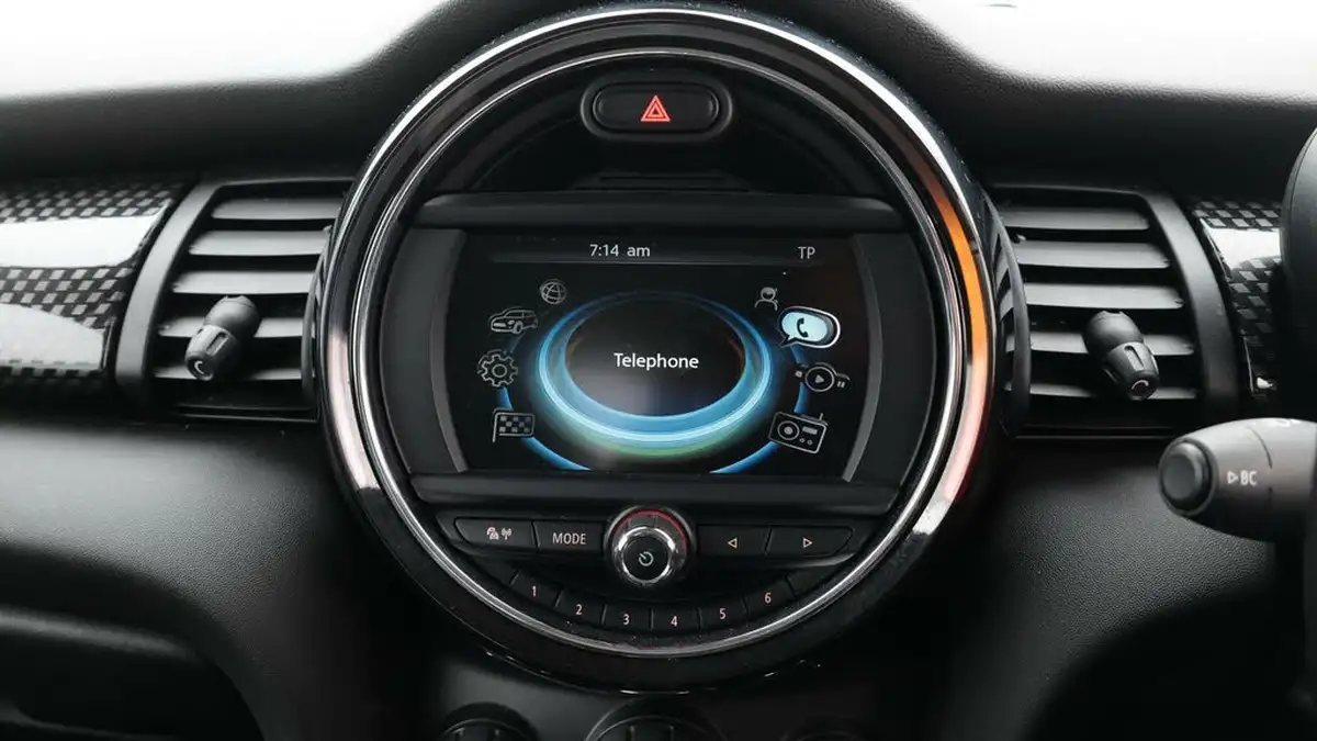 2018-mini-cooper-20-cooper-s-series-ii-ss-hatchback-5d-big-26