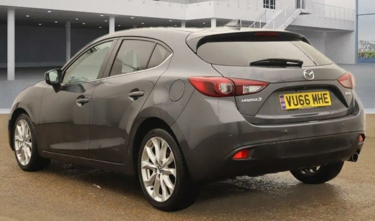 2016-mazda-mazda3-15td-sport-nav-skyactiv-d-hatchback-5d-auto-big-3