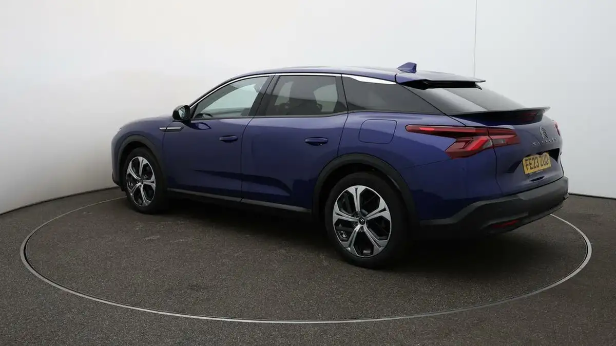 2023-citroen-c5-x-16-puretech-sense-plus-big-5