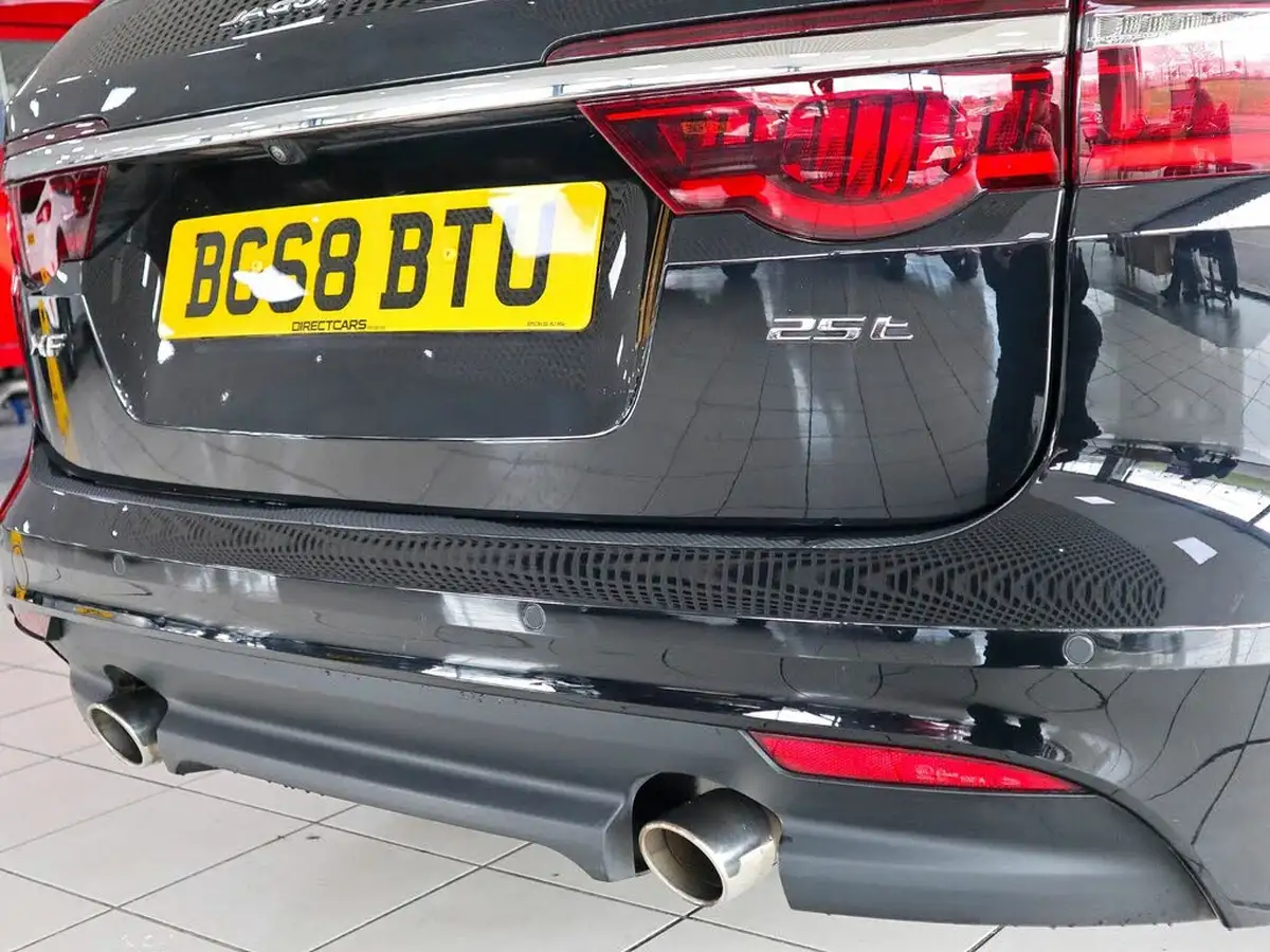 2018-jaguar-xf-20i-portfolio-249ps-sportbrake-5d-1997cc-big-14