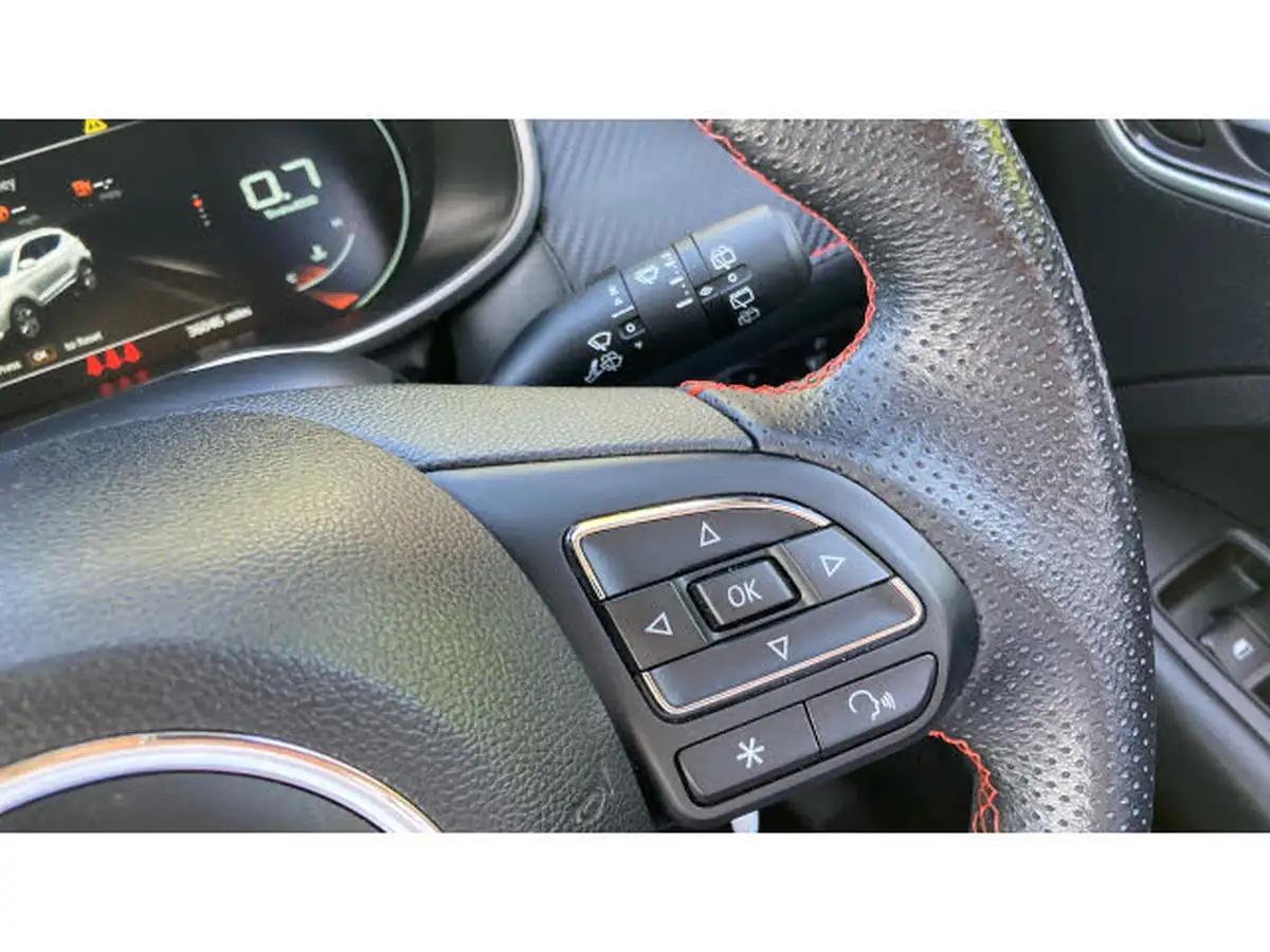 2021-mg-zs-suv-15-vti-tech-exclusive-big-33