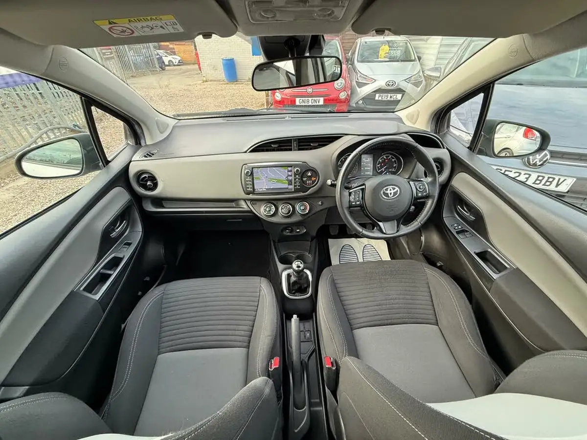 2018-toyota-yaris-10-vvt-i-icon-71bhp-big-1