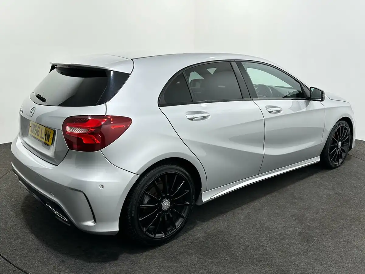 2016-mercedes-benz-a-class-21d-a200d-amg-line-136ps-premiumss-7g-dct-big-49