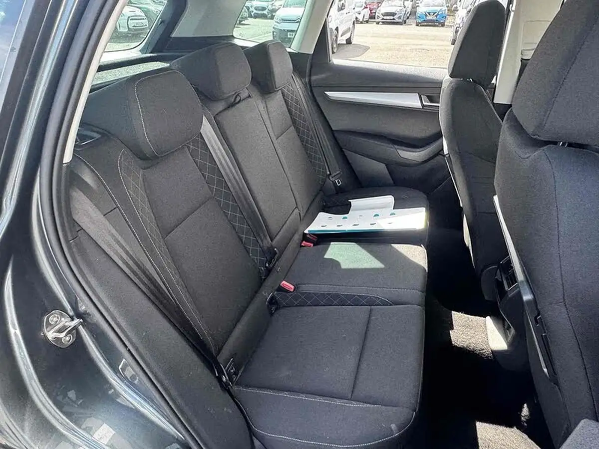2019-skoda-karoq-10-tsi-se-big-25