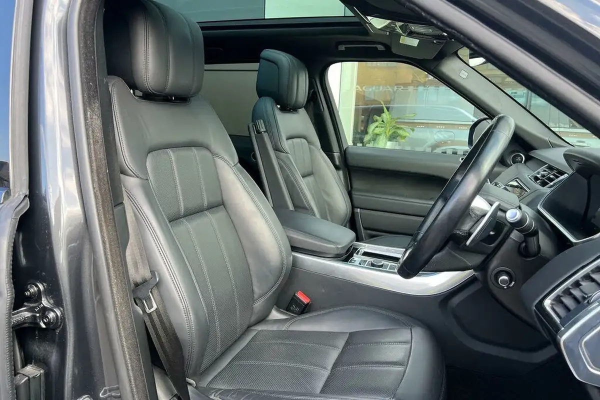 2021-land-rover-range-rover-sport-20-p400e-hse-silver-big-35