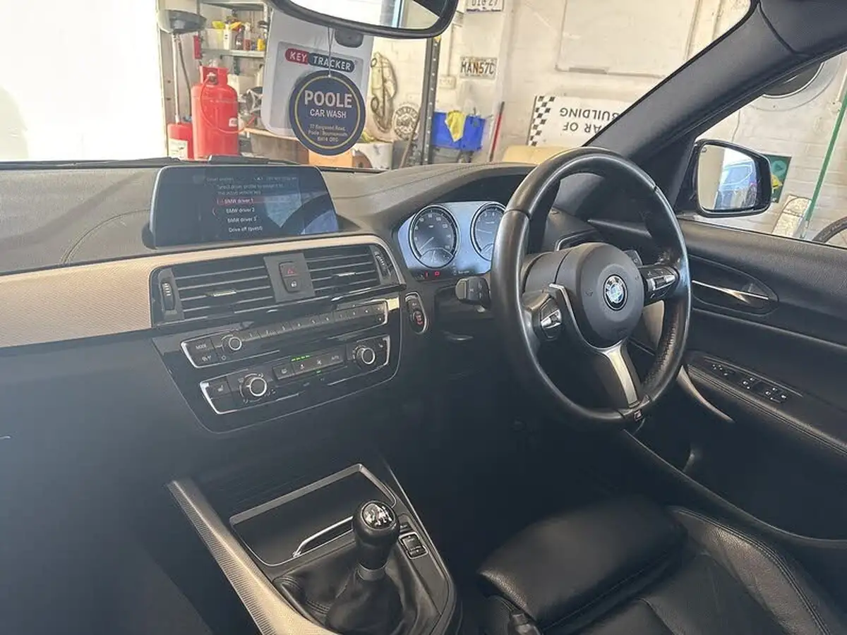 2017-bmw-1-series-15-118i-m-sport-5d-big-9