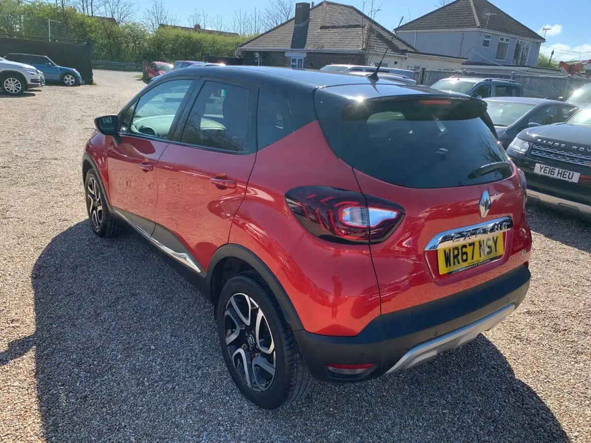 2017-renault-captur-12-dynamique-s-nav-big-4