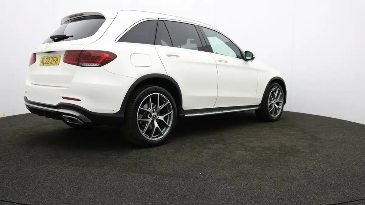 2022-mercedes-benz-glc-class-20d-glc300d-amg-line-premium-plus-245ps-station-wagon-5d-1950cc-big-26
