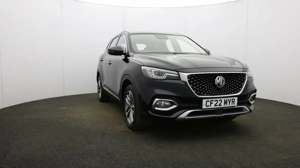 2022-mg-hs-15t-gdi-exclusive-162ps-big-36