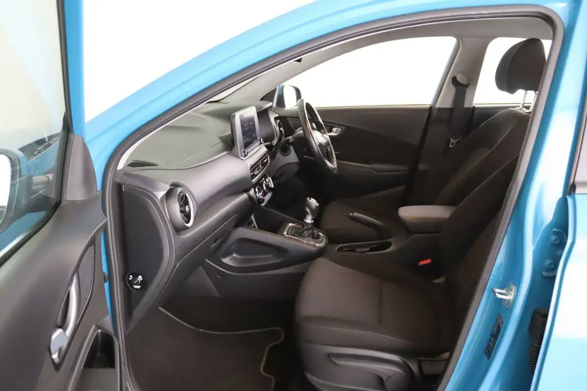 2021-hyundai-kona-10-t-gdi-se-connect-big-9
