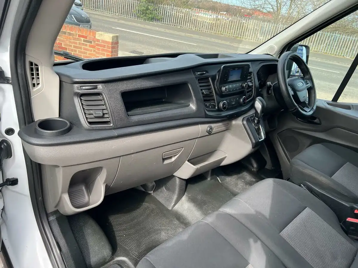 2020-ford-transit-20tdci-350-l2h3-leader-130pseu6dt-panel-van-auto-big-18