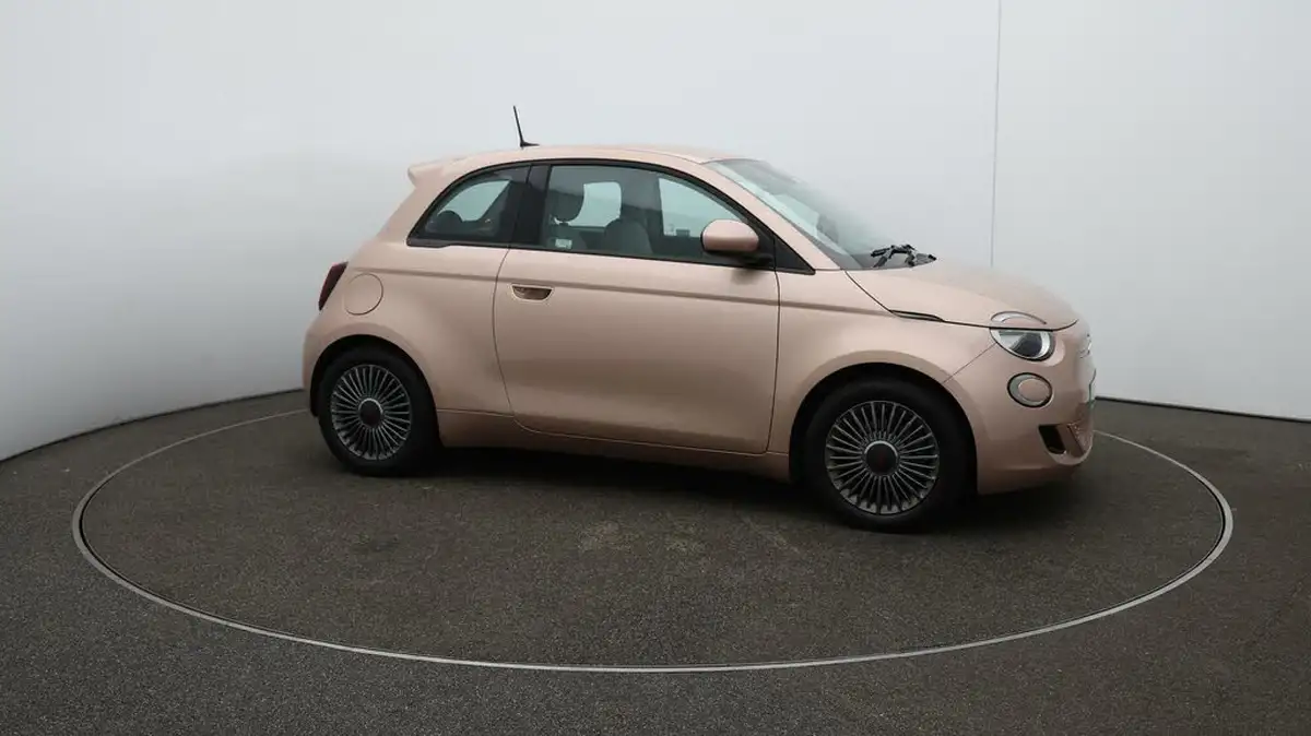 2021-fiat-500-e-icon-big-1