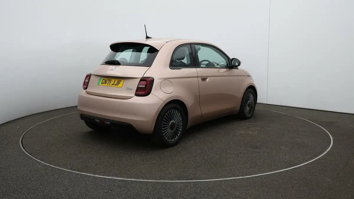 2021-fiat-500-e-icon-big-43