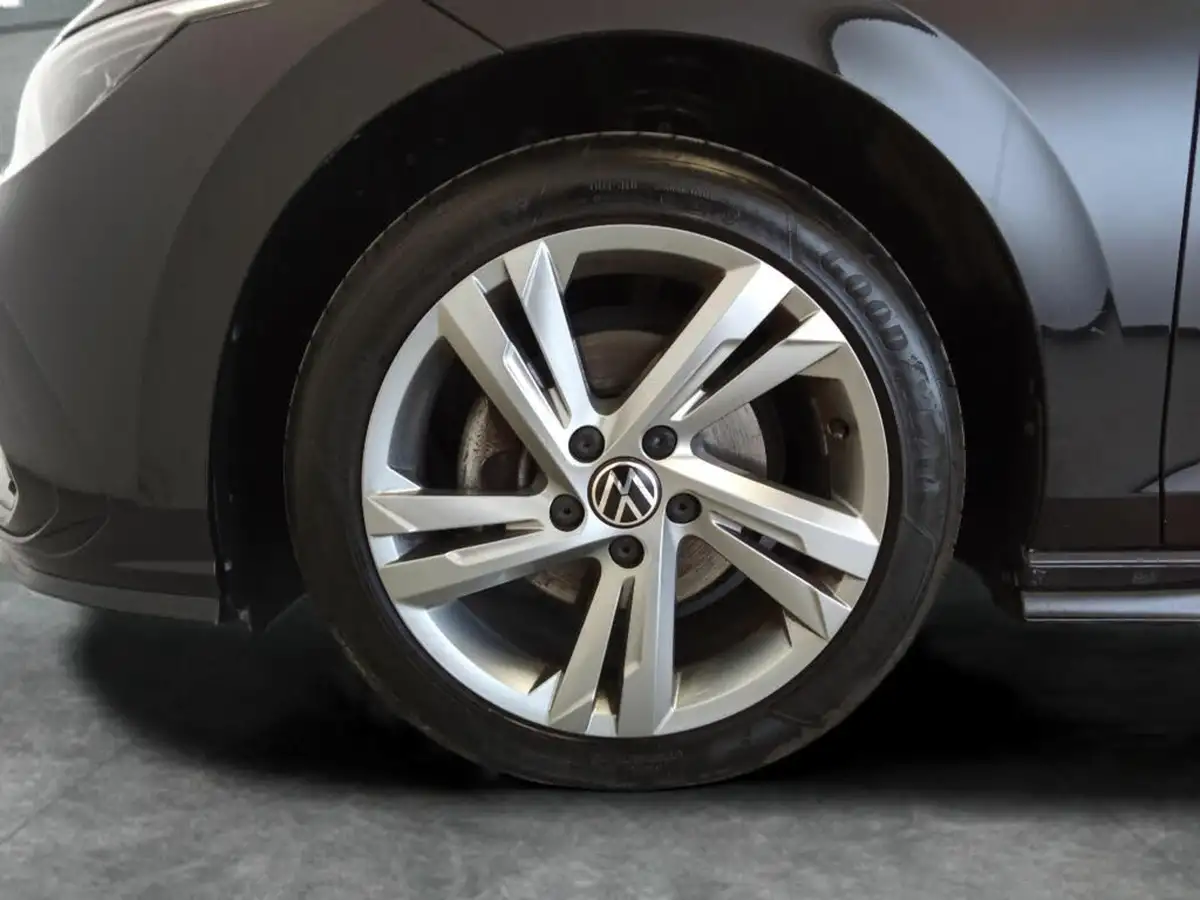 2022-volkswagen-golf-15-tsi-r-line-130ps-hatchback-big-25