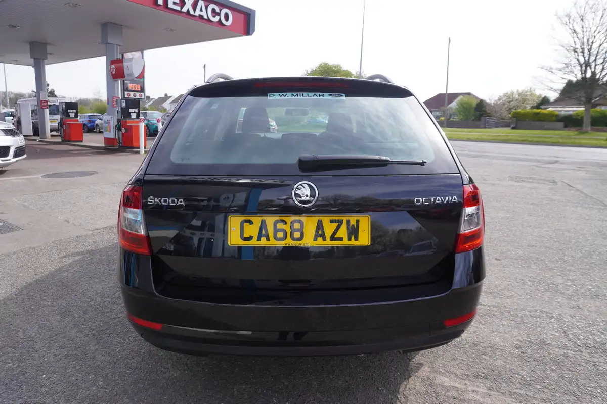 2018-skoda-octavia-big-12