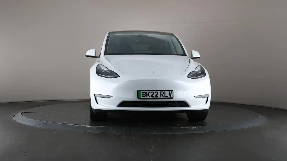 2022-tesla-model-y-e-long-range-big-42
