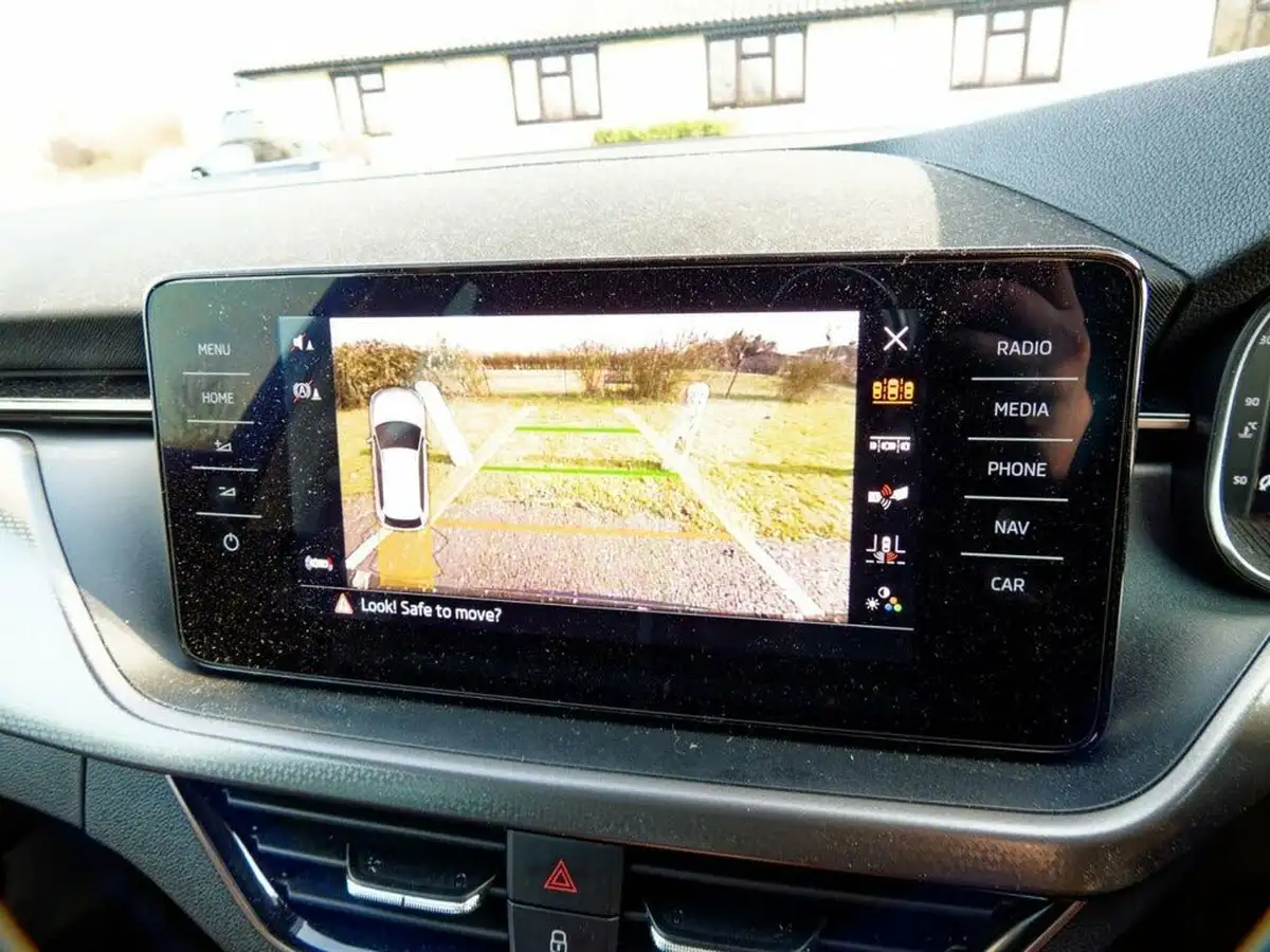 2024-skoda-kamiq-10-tsi-se-l-executive-110ps-dsg-big-40