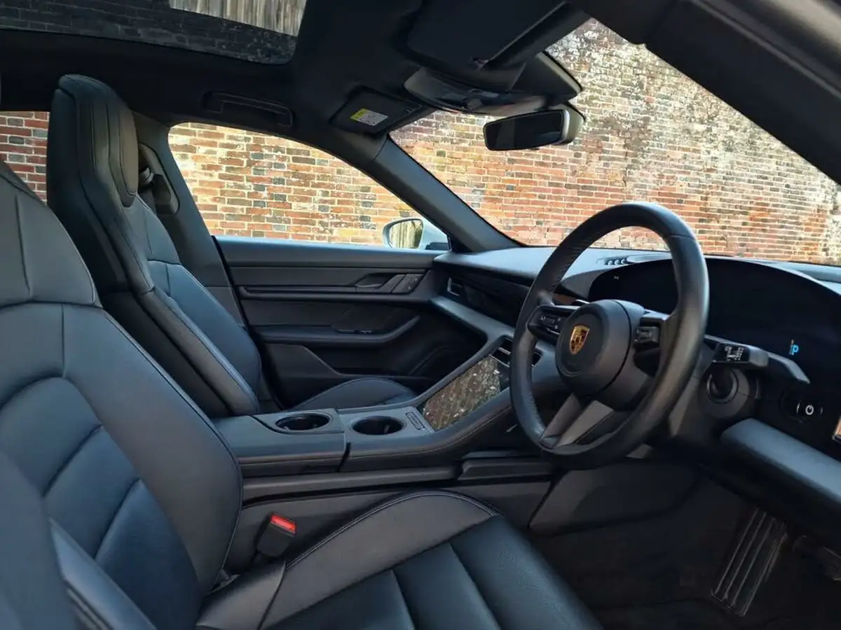 2022-porsche-taycan-e-4s-530ps-big-7
