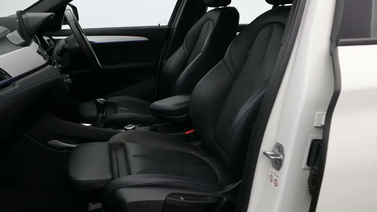2020-bmw-x1-15-sdrive18i-m-sport-big-6