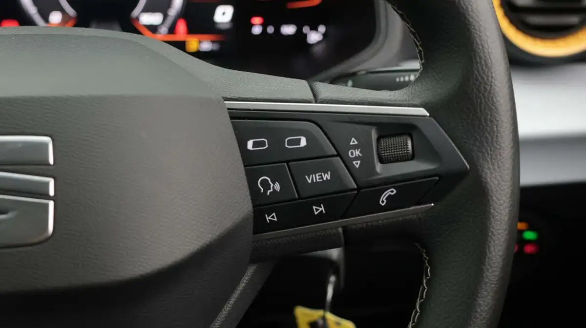 2023-seat-arona-10-tsi-evo-se-technology-big-24