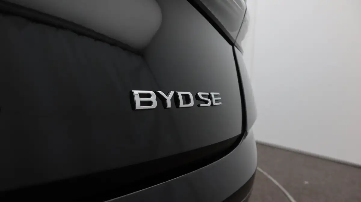 2024-byd-seal-e-design-big-22