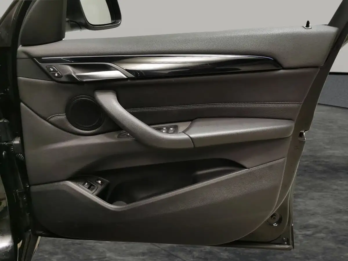 2021-bmw-x1-15-xdrive-25e-phev-sport-big-31