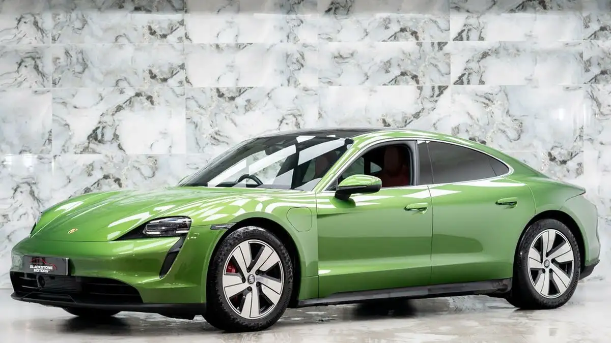 2021-porsche-taycan-e-4s-530ps-big-3