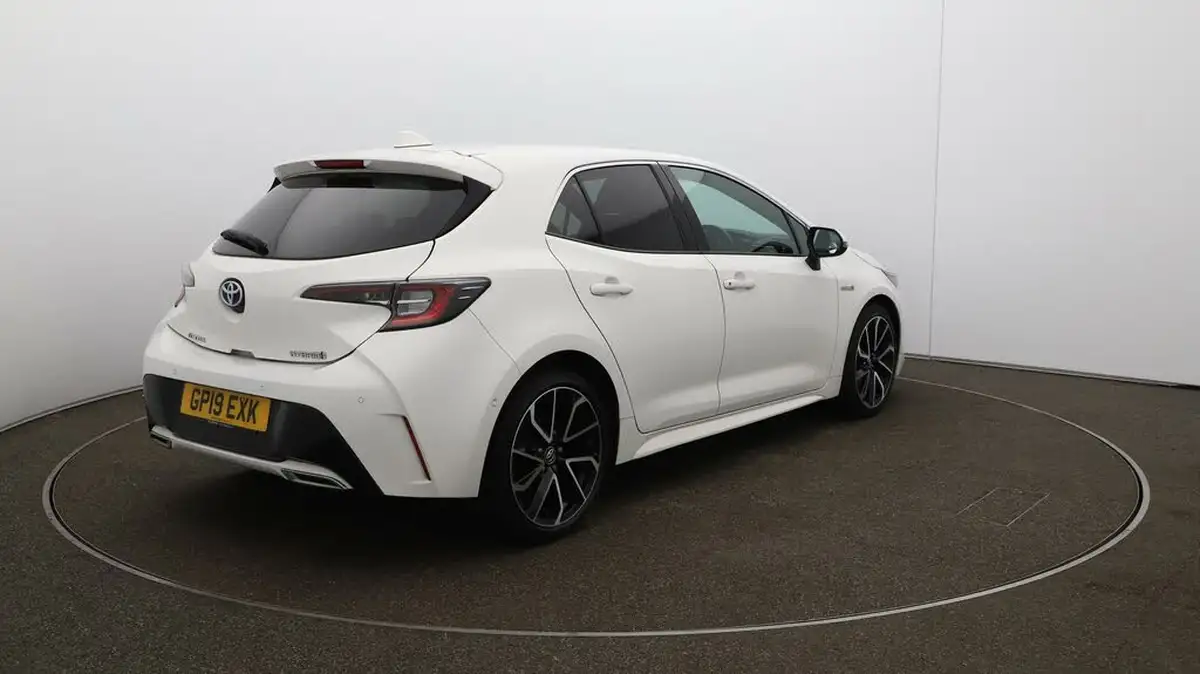 2019-toyota-corolla-20-vvt-i-excel-trk-hatchback-big-45