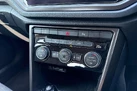 2020-volkswagen-t-roc-15-tsi-se-small-42