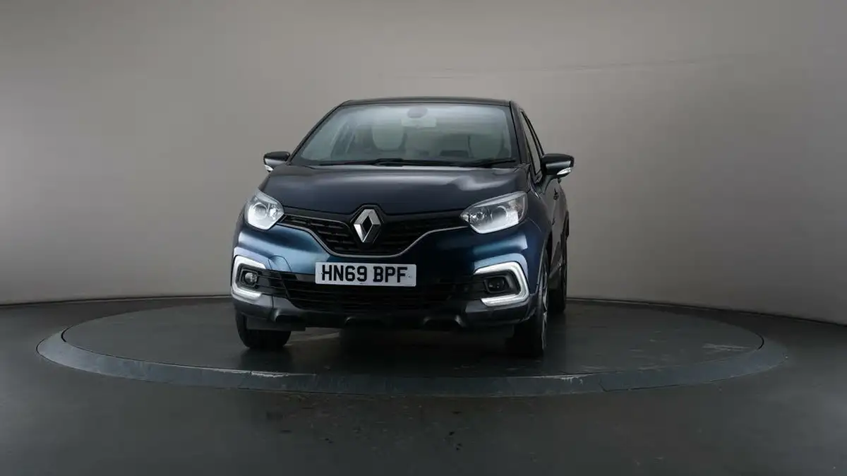 2019-renault-captur-09-tce-iconic-big-39