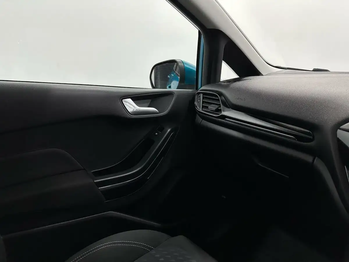 2018-ford-fiesta-10t-titanium-100ps-5d-big-24