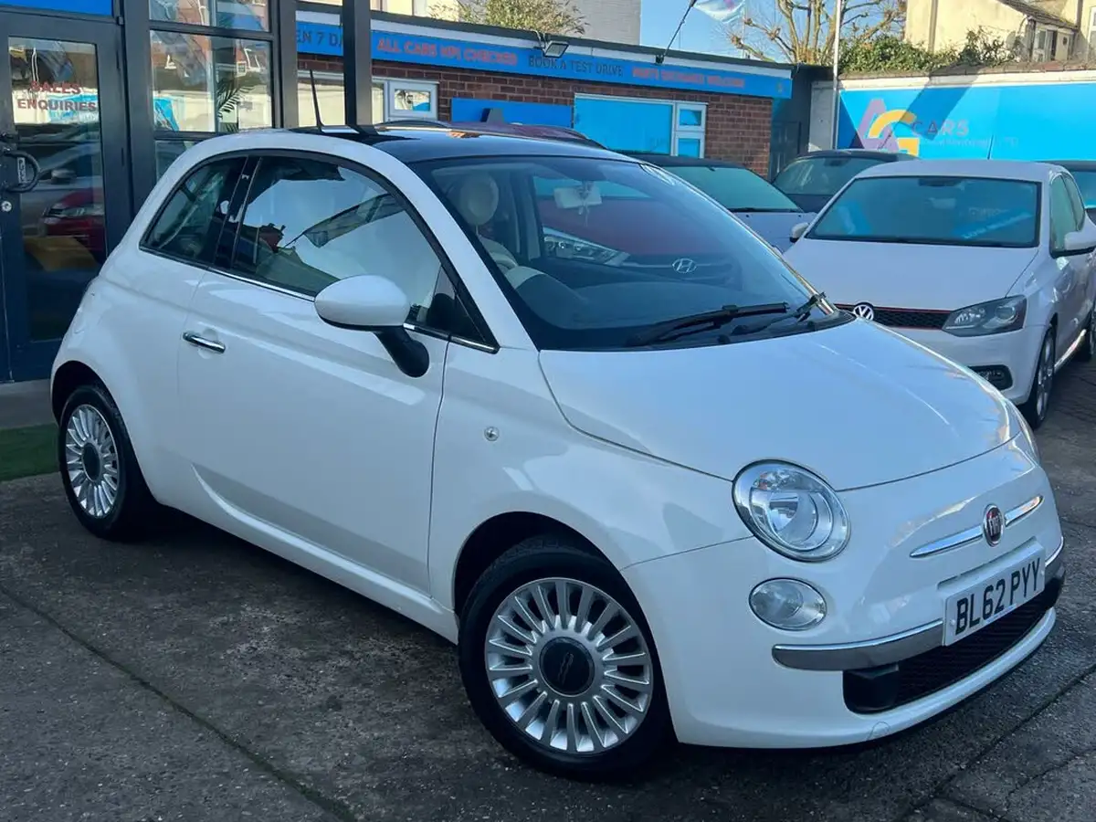 2013-fiat-500-12-lounge-big-45