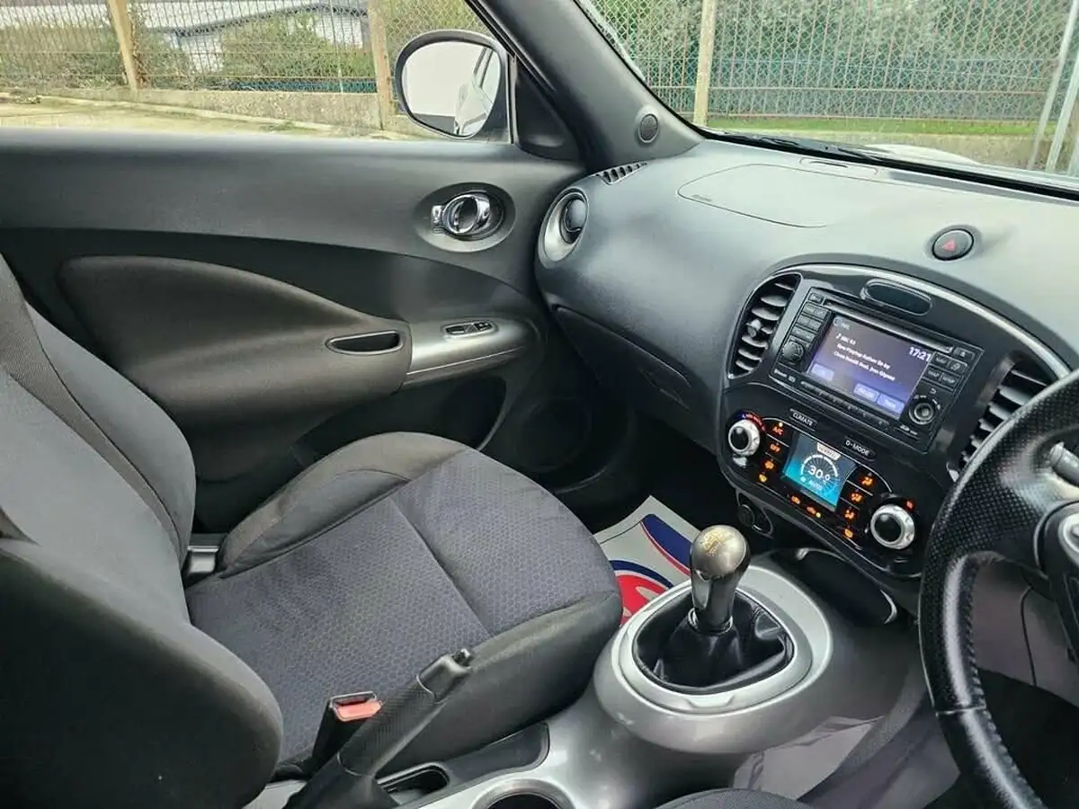 2012-nissan-juke-16-acenta-premium-16v-1598cc-big-21