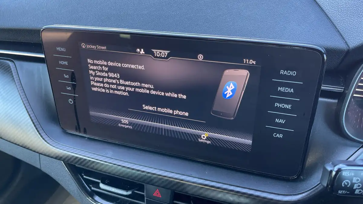 2022-skoda-kamiq-10-tsi-monte-carlo-109ps-big-24