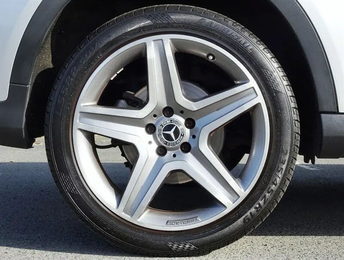 2017-mercedes-benz-gla-class-21d-gla-220d-amg-line-ss-big-7