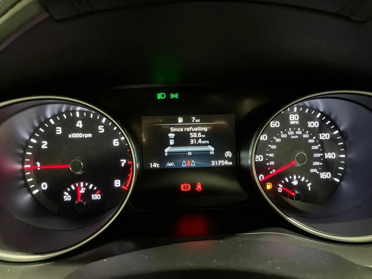 2022-kia-ceed-10-t-gdi-2-sportswagon-big-39
