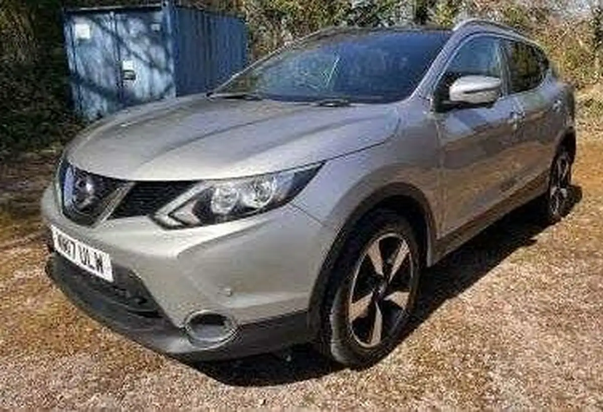 2017-nissan-qashqai-15dci-n-vision-18in-big-8