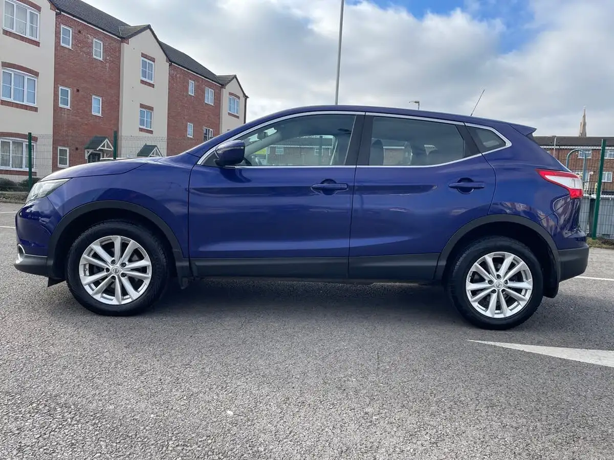 2015-nissan-qashqai-15dci-acenta-big-4