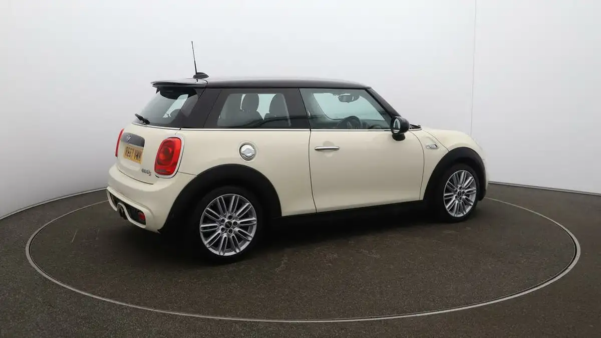 2017-mini-cooper-20-cooper-s-ss-hatchback-3d-sport-auto-big-45