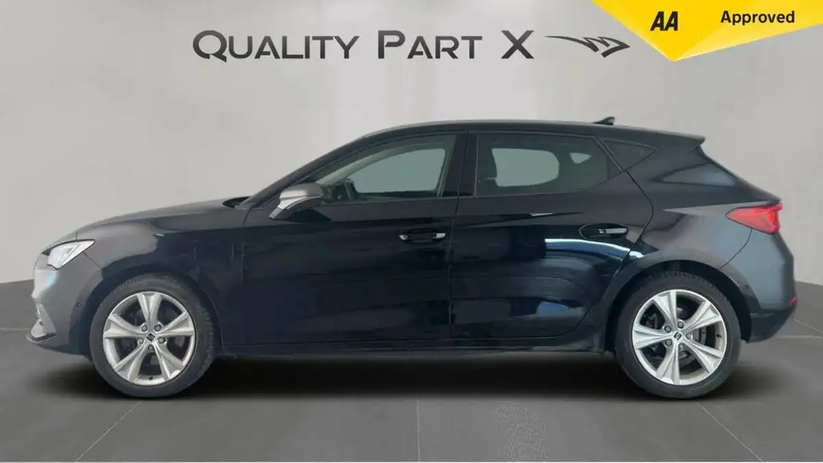 2021-seat-leon-14-e-hybrid-fr-hatchback-big-5