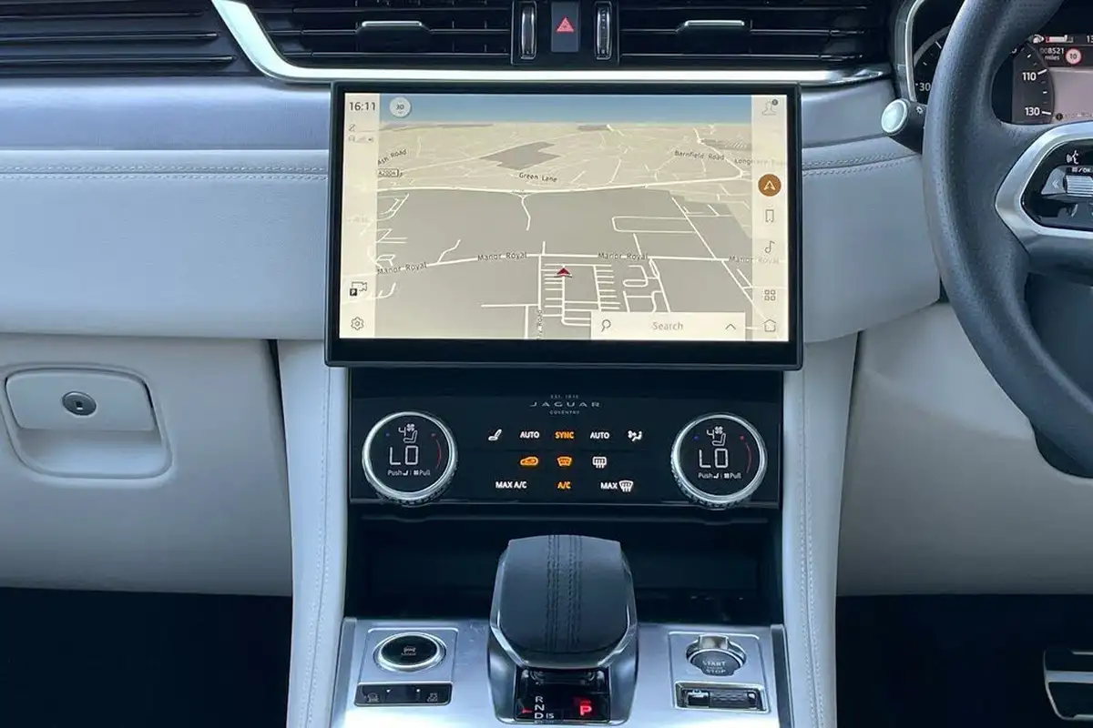 2023-jaguar-f-pace-20-d200-r-dynamic-se-big-15