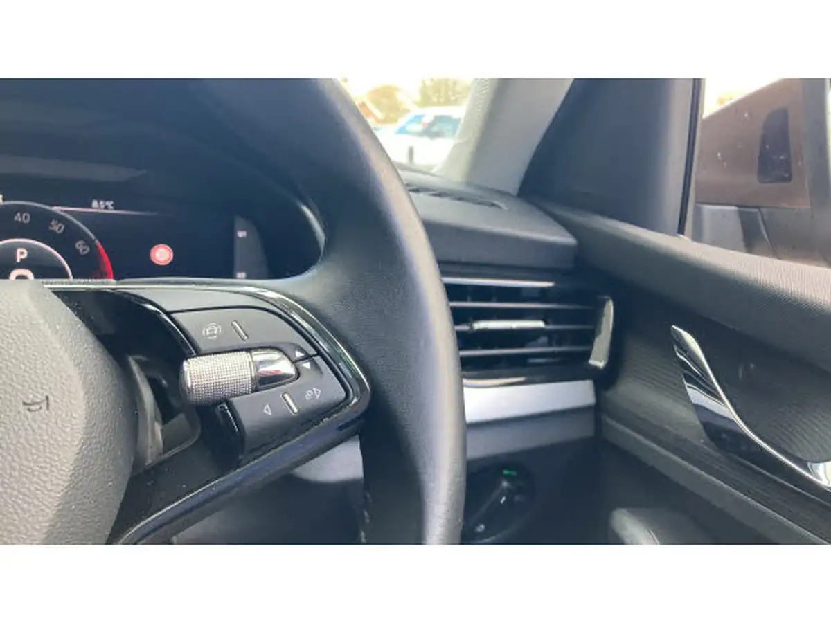 2021-skoda-kamiq-10-tsi-se-l-109ps-dsg-big-21