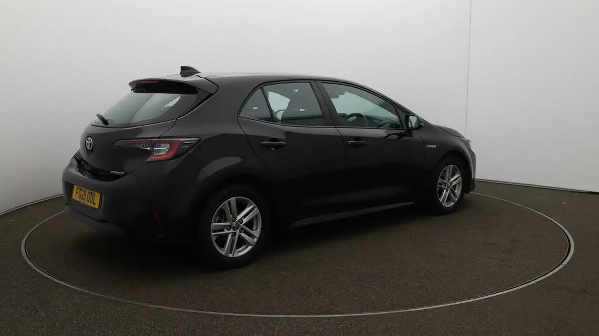 2021-toyota-corolla-18-vvt-i-icon-tech-spare-wheel-hatchback-5d-big-45
